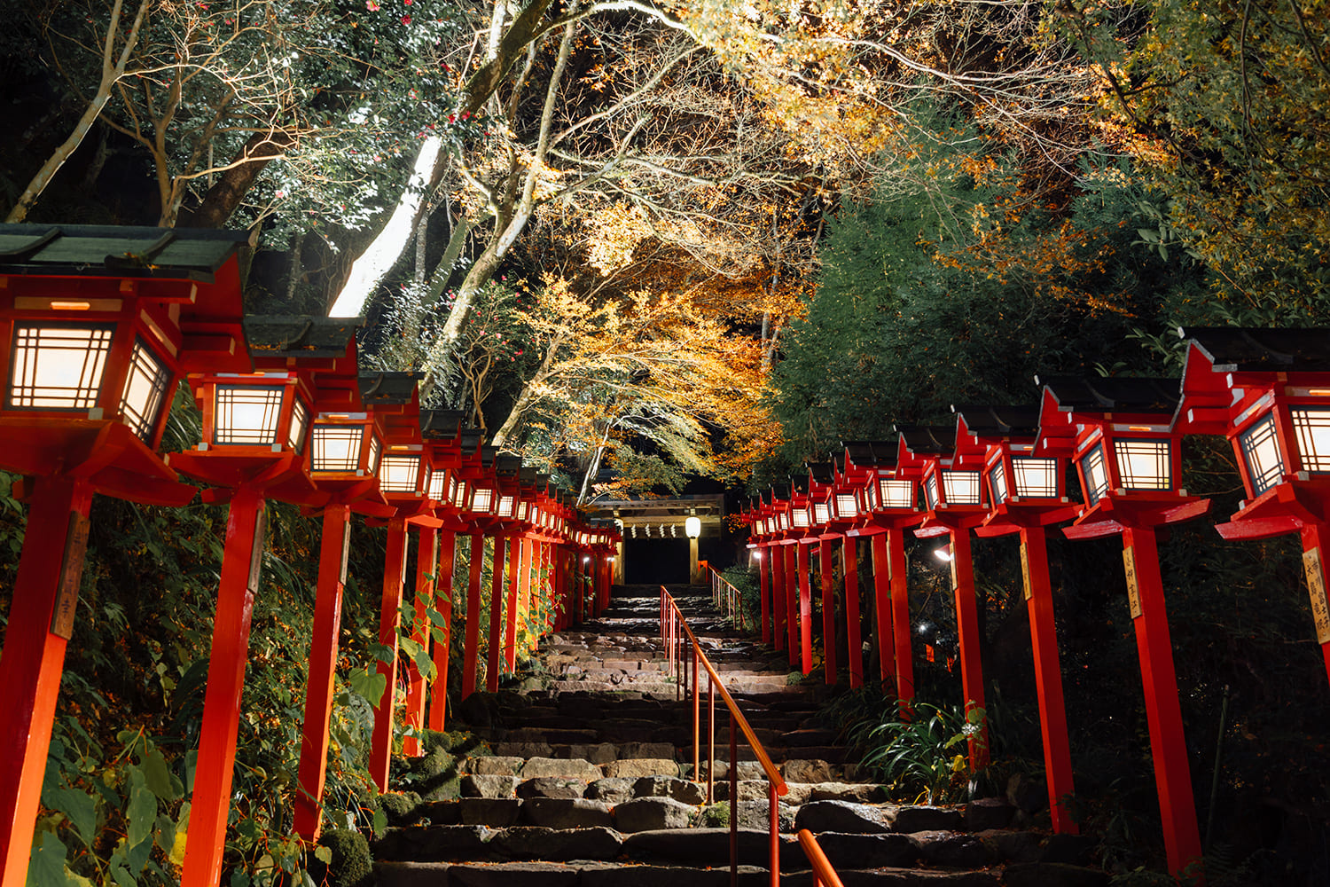 表參道本殿的石階